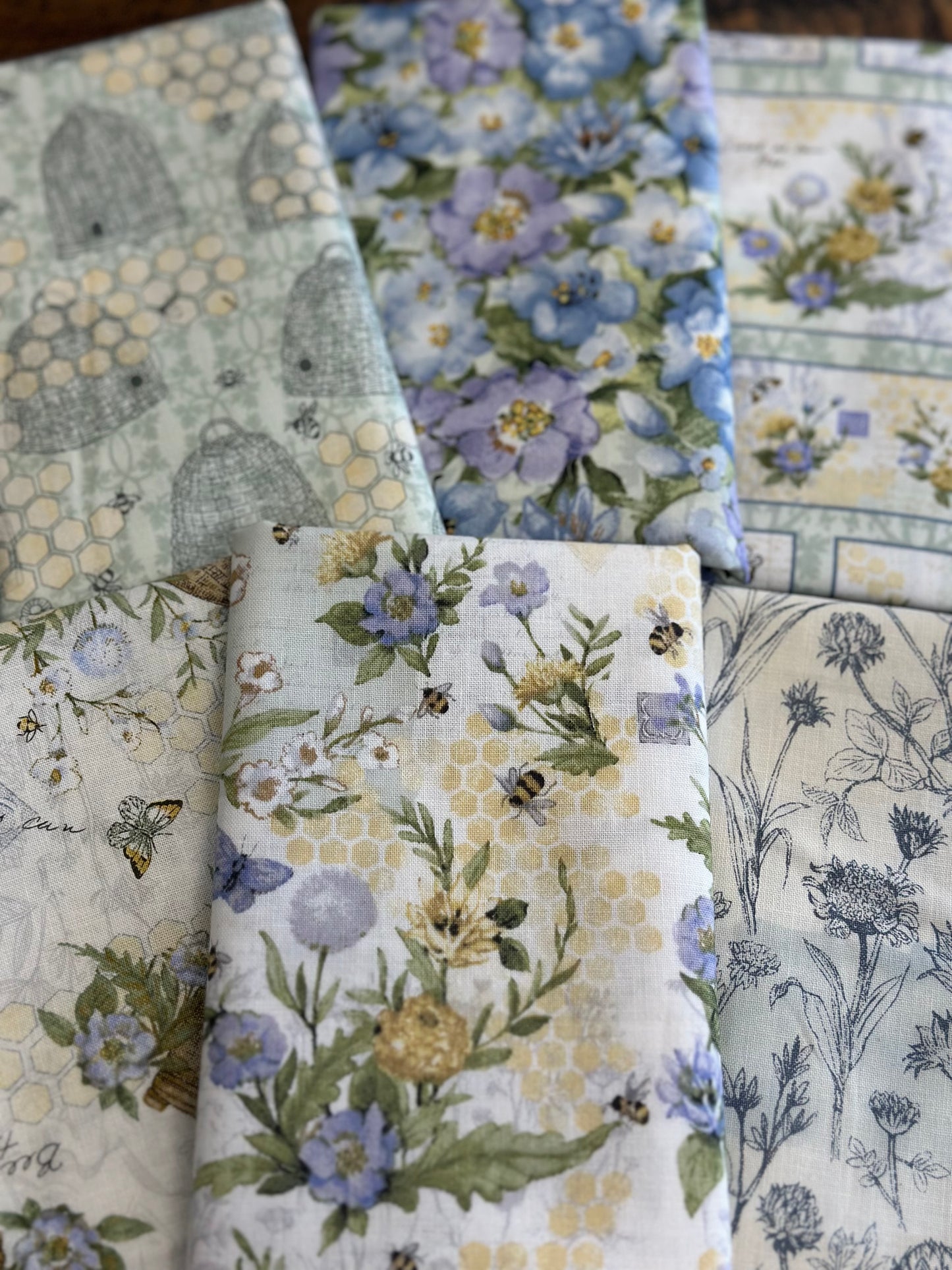 Sweet As Can Bee Fat Quarter Bundle