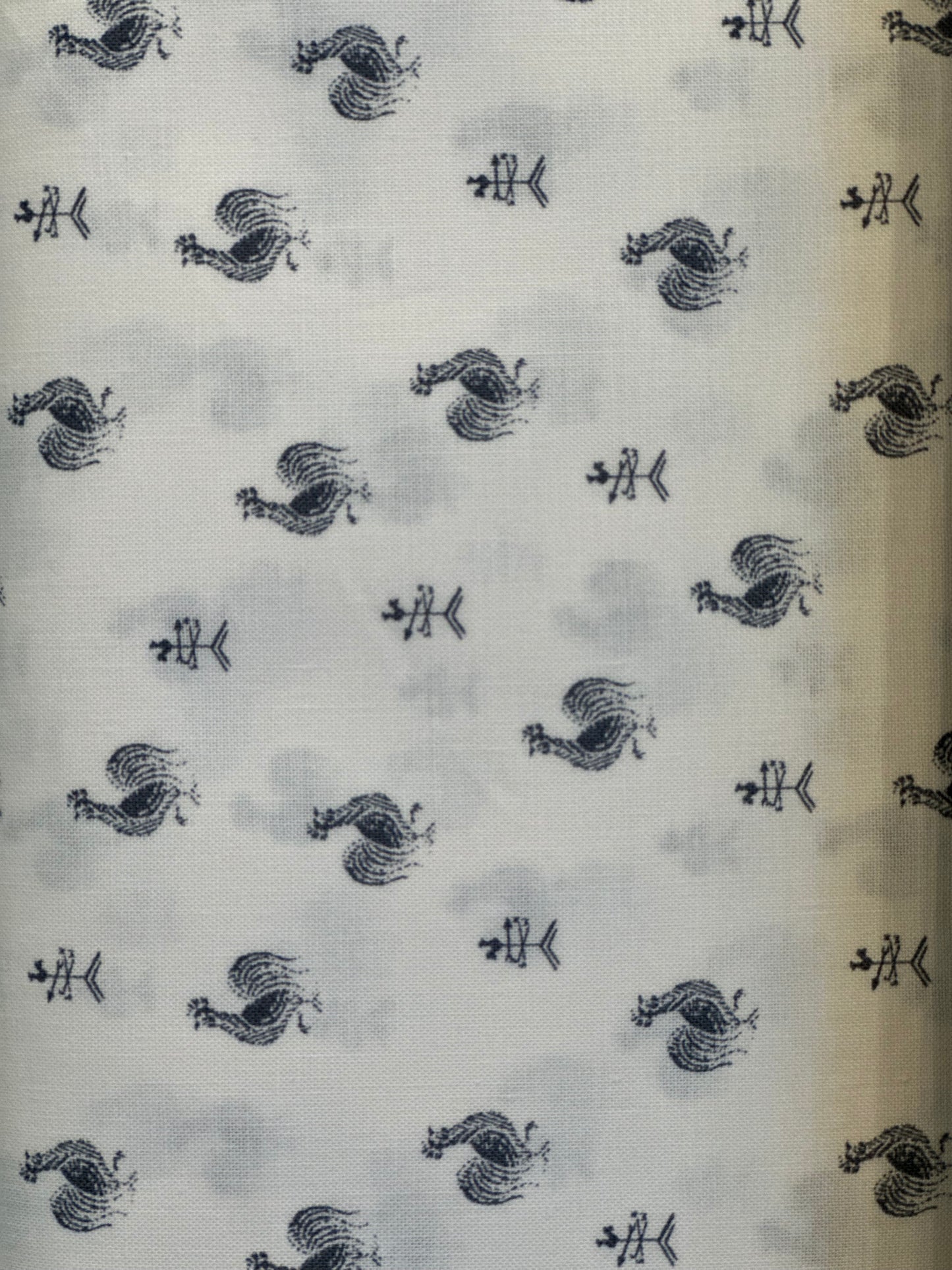 Sacramento 53416-5 Graphite Roosters on Cream