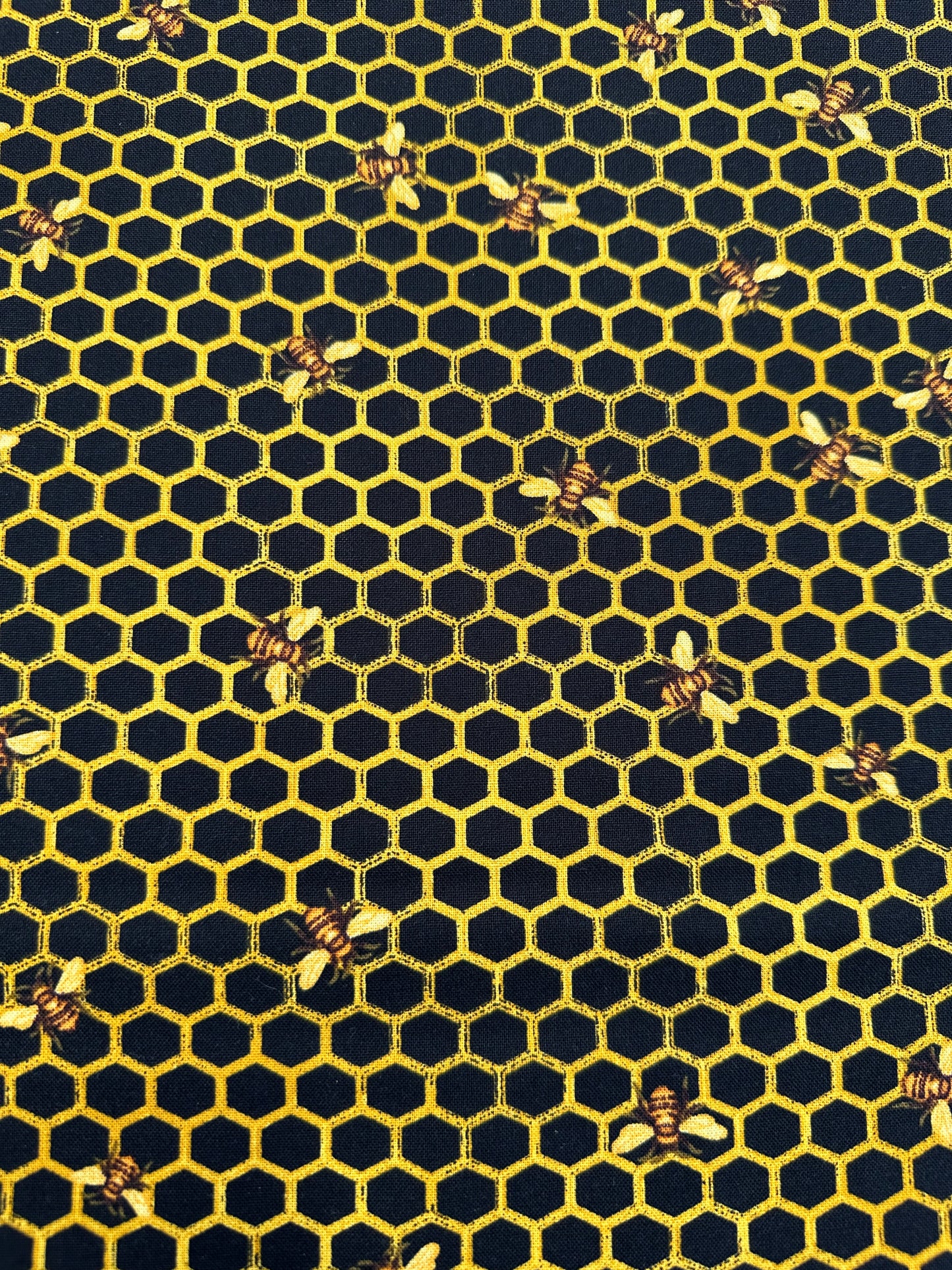 Hi Fashions Sunflowers and Bees Black honeycomb 1441