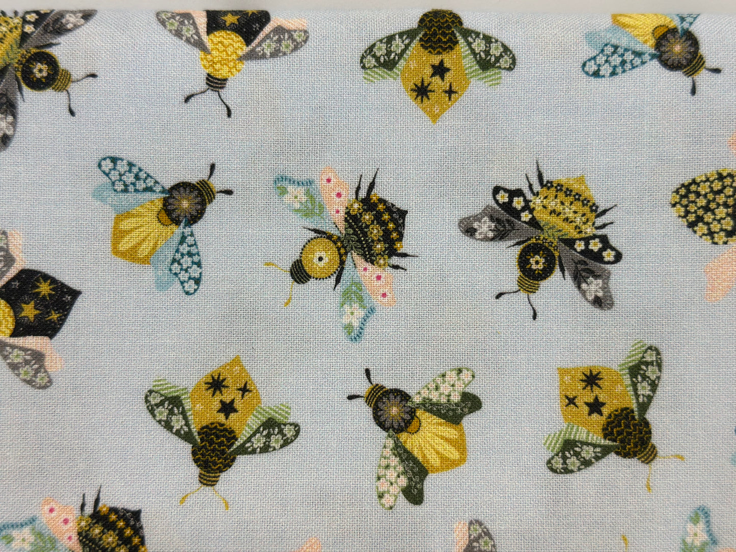 Sting Like A Bee STELA D3276 Sky Busy Bees