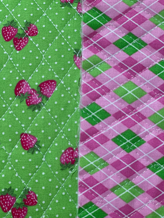 Strawberries and Plaid DFQ 13913 GAQ