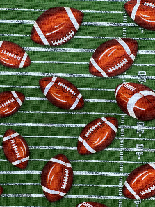 Footballs on Field 1556-7522